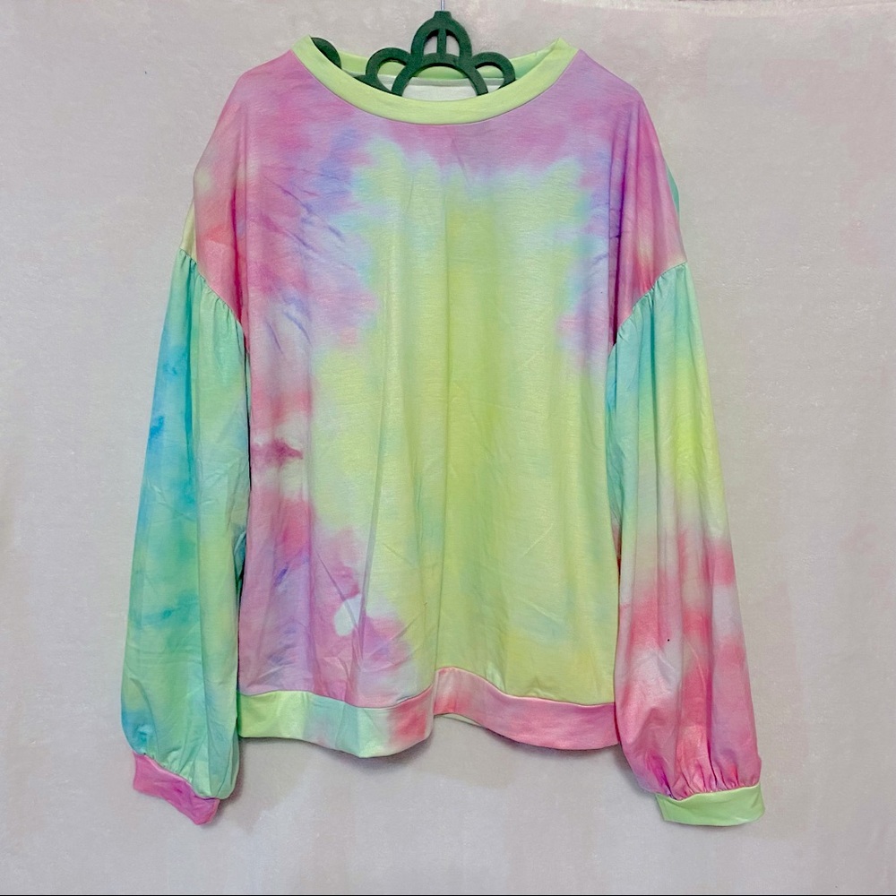 Tie Dye Long Sleeve Women’s Top